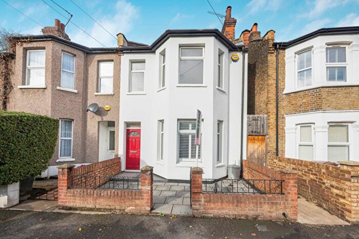 3 Bedroom Semi Detached House For Sale In Morley Road, London, E10