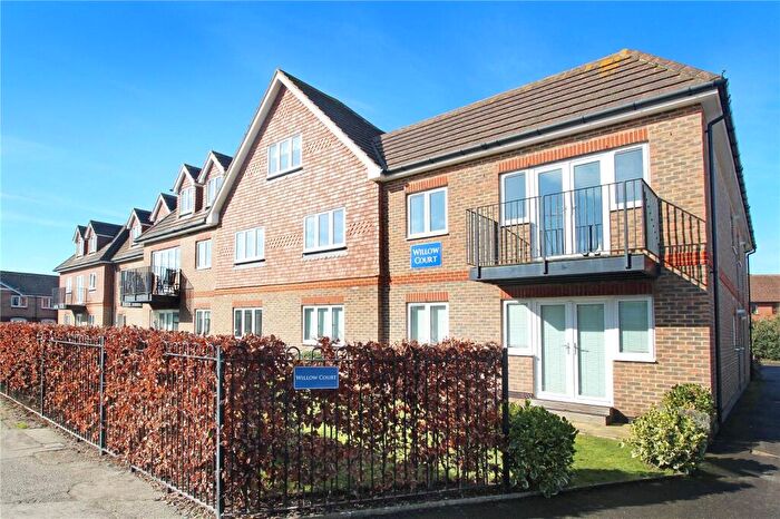 2 Bedroom Apartment To Rent In Woodlands Avenue, Rustington, Littlehampton, BN16
