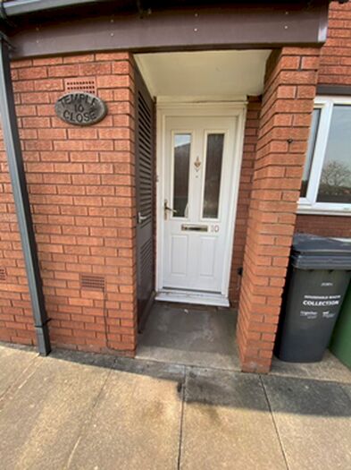 2 Bedroom House To Rent In Temple Close, LE12