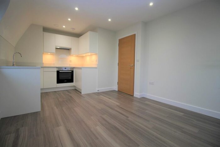1 Bedroom Flat To Rent In Church Road, Fleet, Fleet, GU51