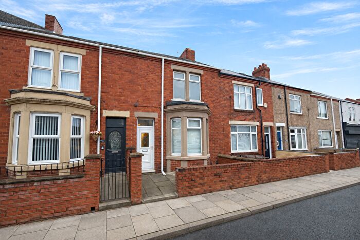 3 Bedroom Terraced House For Sale In Dunston Road, Gateshead, Tyne And Wear, NE11