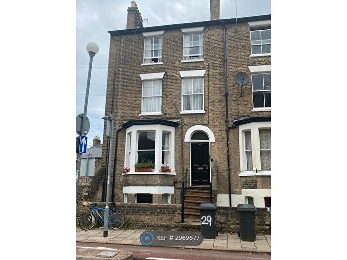 1 Bedroom Flat To Rent In Bateman Street, Cambridge, CB2