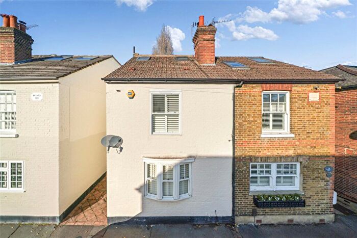 4 Bedroom Semi Detached House For Sale In Radnor Road, Weybridge, Surrey, KT13