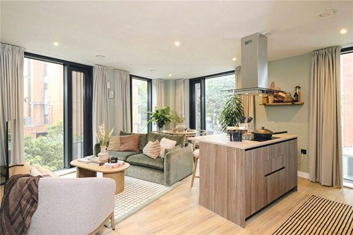 2 Bedroom Flat To Rent In One Eastside, James Watt Queensway, Birmingham, B4