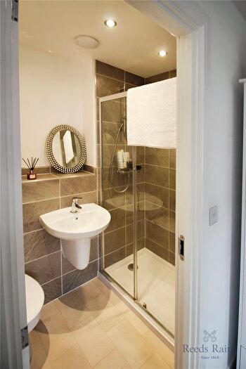 2 Bedroom Semi-Detached House For Sale In Broadfield Meadows, Callerton, Newcastle Upon Tyne, Tyne And Wear, NE5