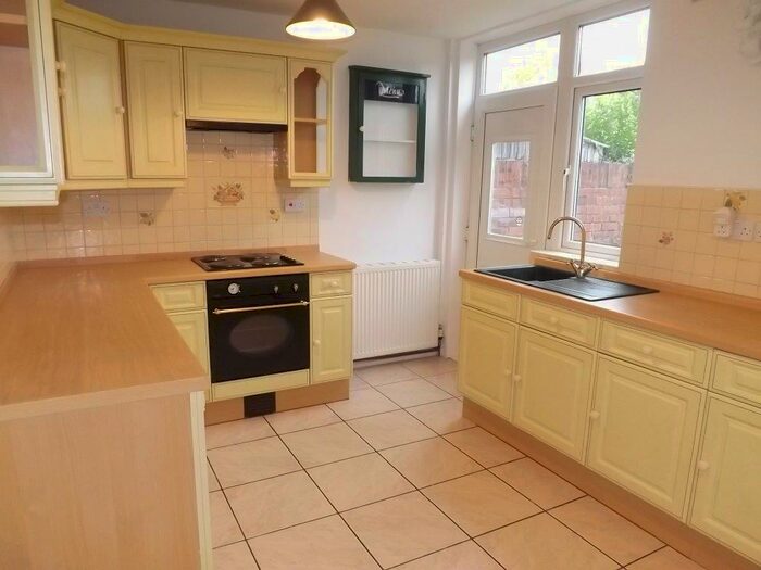 2 Bedroom House To Rent In Worksop Road, Tickhill, DN11