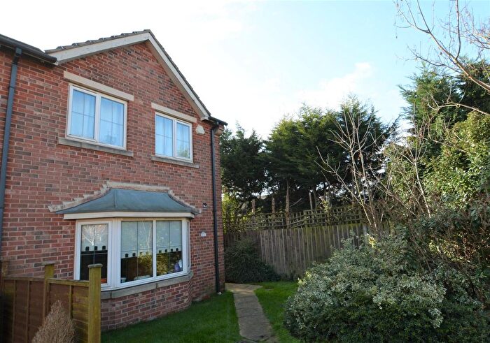 3 Bedroom Semi-Detached House To Rent In De Caldwell Drive, Newark, NG24
