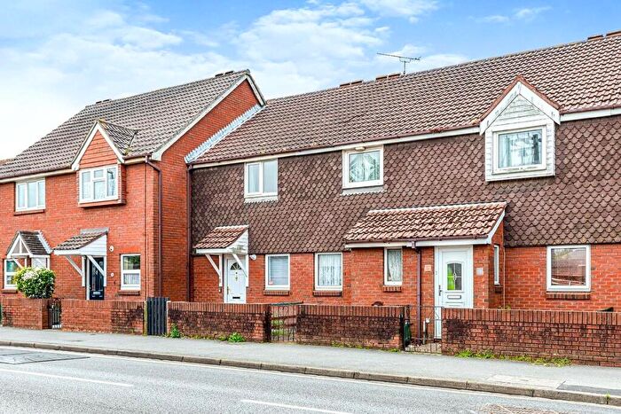 2 Bedroom House To Rent In Greetham Street, Southsea, Hampshire, PO5