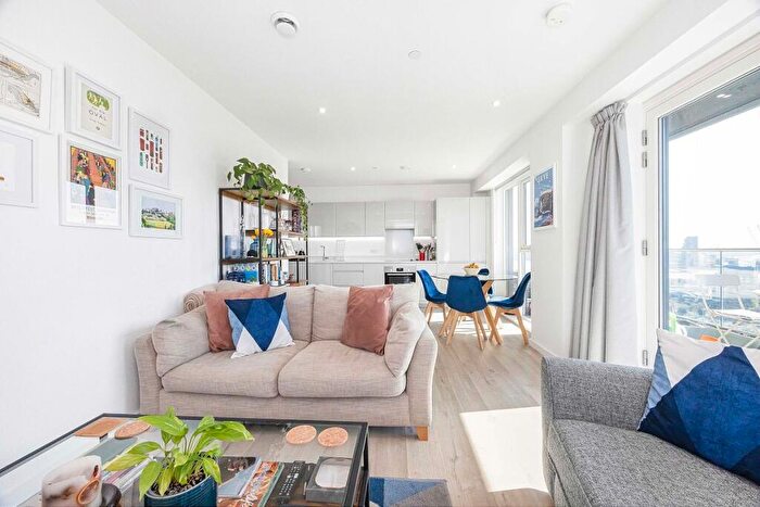 2 Bedroom Apartment For Sale In Effra Gardens, Canning Town, E16