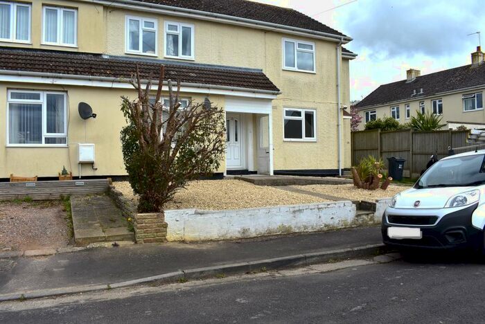 2 Bedroom Ground Flat To Rent In North Western Yeovil, Somerset, BA21