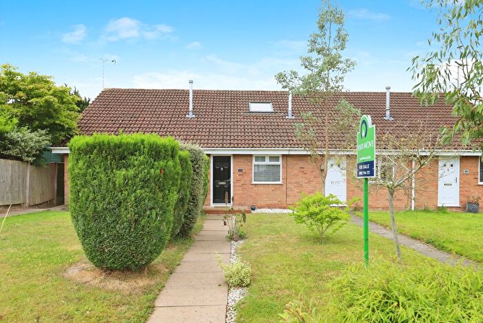 1 Bedroom Bungalow For Sale In Dean Court, Perton, Wolverhampton, Staffordshire, WV6