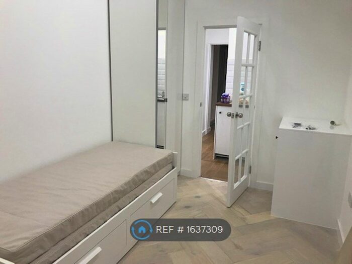 Studio To Rent In Taylor Road, Wallington, SM6