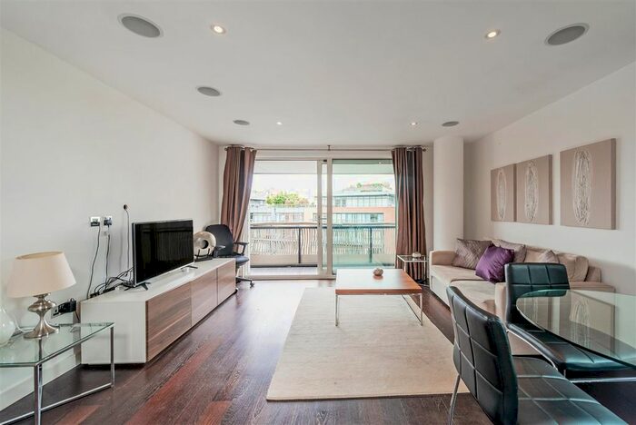 2 Bedroom Flat To Rent In Bramah House, Grosvenor Waterside, Gatliff Road, London, SW1W