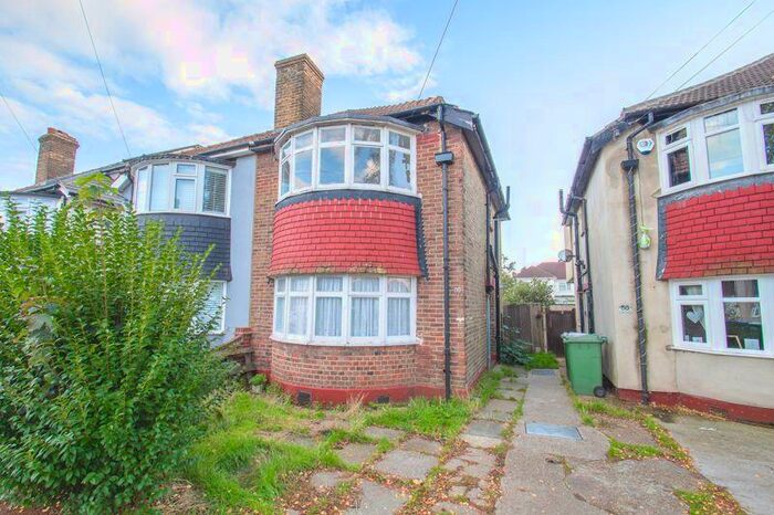 3 Bedroom Semi-Detached House To Rent In Swanley Road, Welling, Kent, DA16