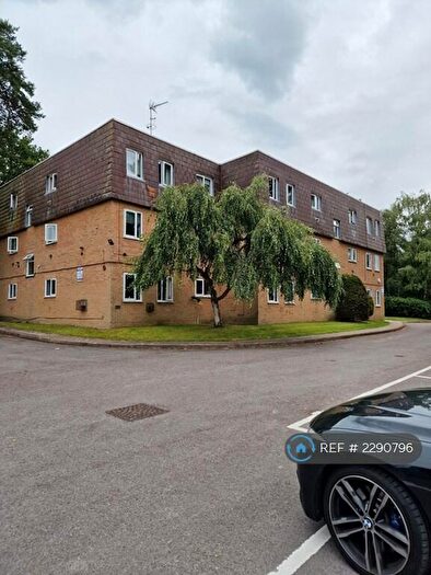 1 Bedroom Flat To Rent In Woodlands Court, Sandhurst, GU47