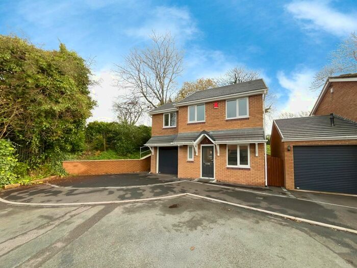 3 Bedroom Detached House To Rent In Abingdon Way, Stoke-On-Trent, Staffordshire, ST4