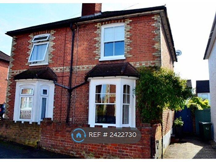 3 Bedroom Semi-Detached House To Rent In Queens Road, Guildford, GU1