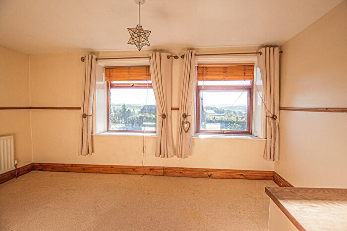 2 Bedroom Cottage To Rent In Common End, Rowley Hill, Huddersfield, HD8