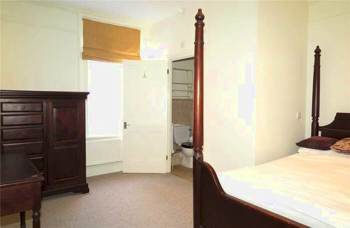 1 Bedroom Garage / Parking To Rent In Firgrove Hill, Farnham, Surrey, GU9