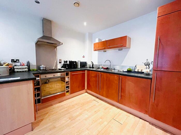 2 Bedroom Flat To Rent In Westray, Gotts Road, Leeds, LS12