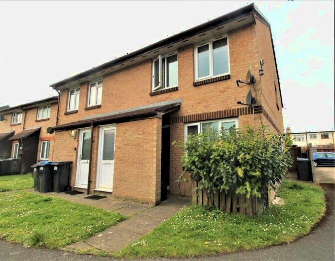 1 Bedroom Apartment To Rent In Davies Close, Croydon, CR0