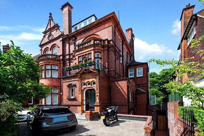 1 Bedroom Apartment For Sale In Eton Avenue, London, NW3