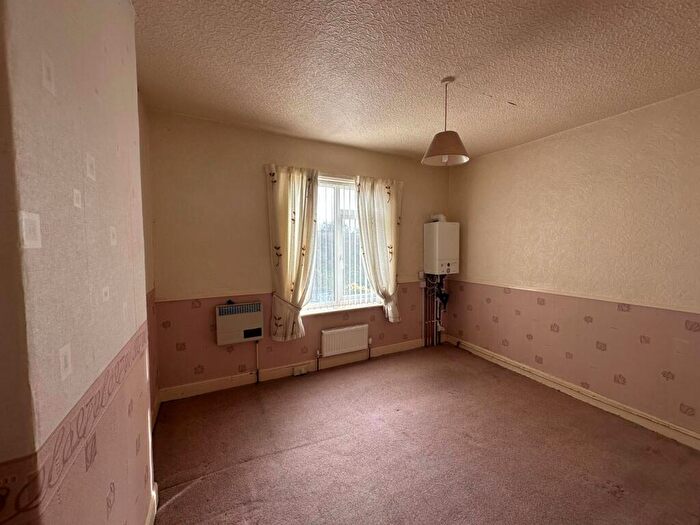 2 Bedroom Terraced House For Sale In Ashcroft Road, Gainsborough, Lincolnshire, DN21