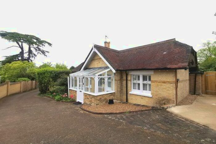 2 Bedroom Bungalow To Rent In Broadwater Down, Tunbridge Wells, TN2