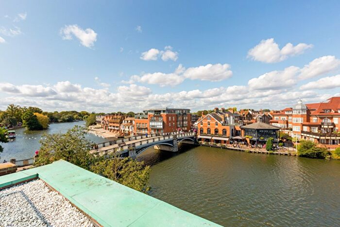 2 Bedroom End Of Terrace House To Rent In Thames Side, Windsor, SL4