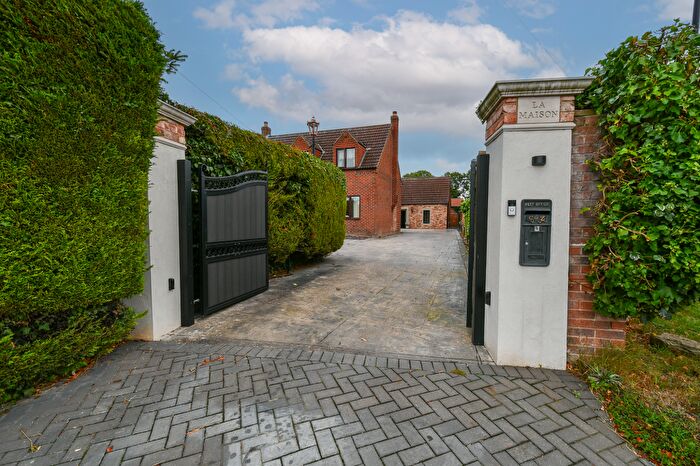 2 Bedroom Detached House For Sale In Church Lane, Fishlake, Doncaster, DN7