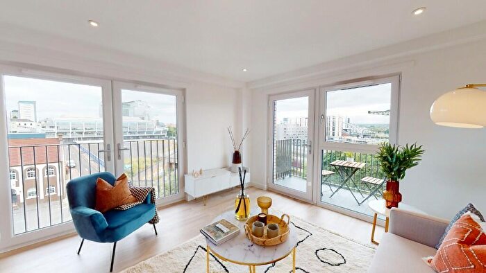 2 Bedroom Apartment To Rent In Minerva Square, Glasgow, Glasgow City, G3