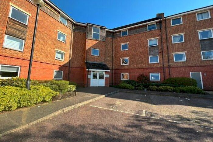 2 Bedroom Flat To Rent In Florey Court, Swindon, SN1