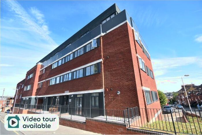 1 Bedroom Flat To Rent In Napier Road, Luton, Bedfordshire, LU1