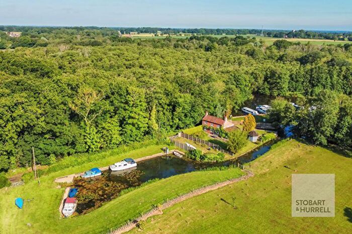 4 Bedroom Detached House For Sale In Wherry Cottage, Hall Road, Irstead, Norfolk, NR12