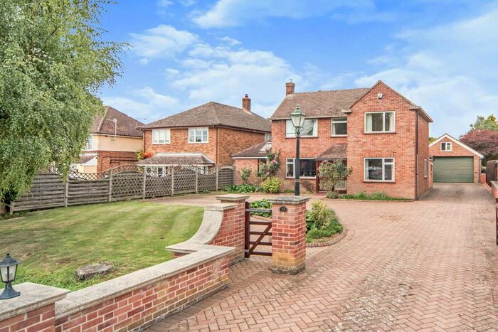 4 Bedroom Detached House For Sale In Box End Road, Kempston, Bedford, MK43