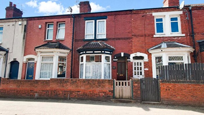 3 Bedroom Terraced House For Sale In Royston Avenue, Bentley, Doncaster, DN5