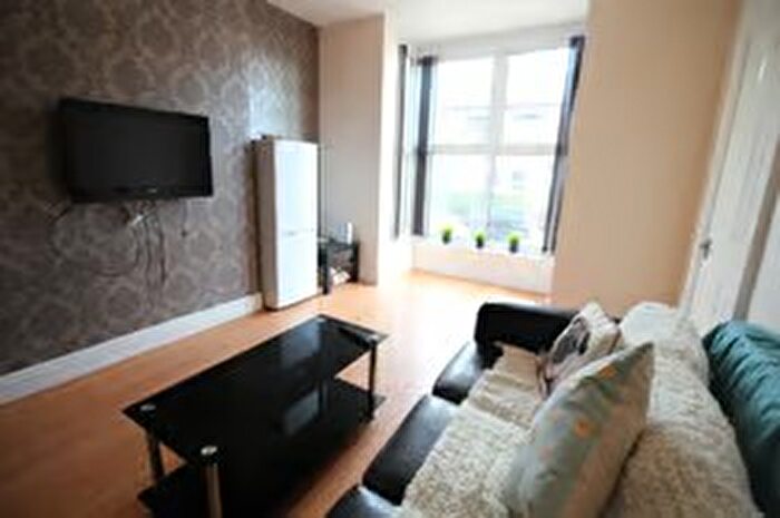 6 Bedroom Terraced House To Rent In Trelawn Street, Leeds, West Yorkshire, LS6