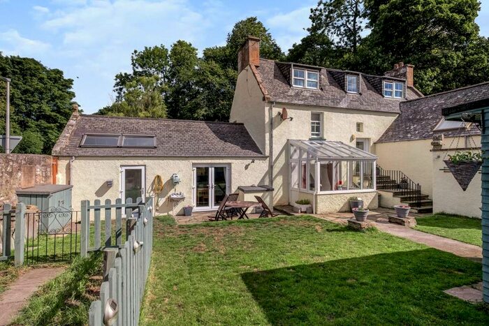 4 Bedroom Semi-Detached House For Sale In Milton, Invergordon, IV18