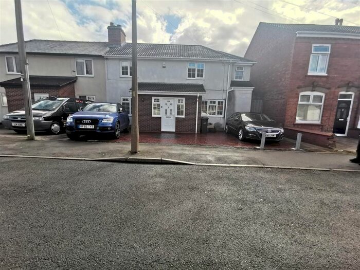 5 Bedroom Property To Rent In Gammage Street, Dudley, DY2