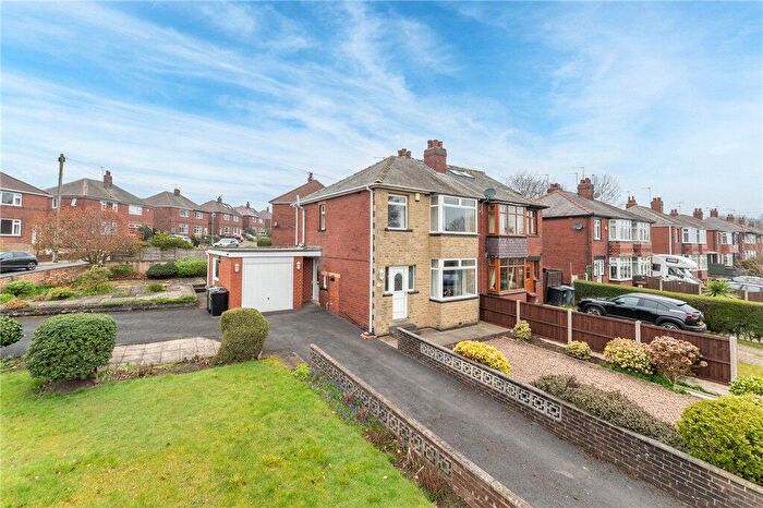 3 Bedroom Semi Detached House For Sale In Corporation Street, Morley, Leeds, West Yorkshire, LS27