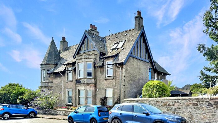 2 Bedroom Apartment For Sale In Murray Place, Aberdour, KY3