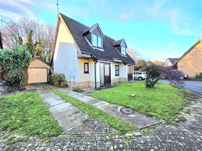 2 Bedroom Semi Detached House For Sale In Beaufort Drive, Spalding, PE11