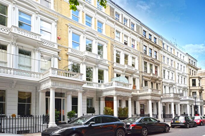 Studio To Rent In Courtfield Gardens, London, SW5