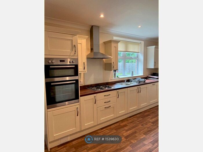 4 Bedroom Semi-Detached House To Rent In St. Lukes Mews, Durham, DH1