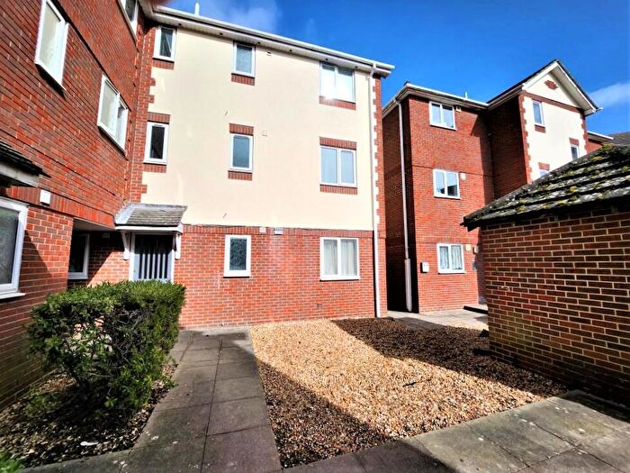 1 Bedroom Flat To Rent In Whiteacres Close, Gosport, Hampshire, PO12