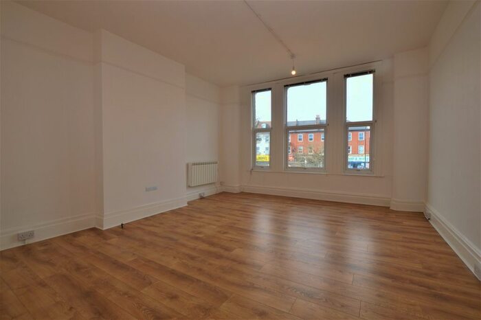 1 Bedroom Flat To Rent In Rye Lane, London, SE15