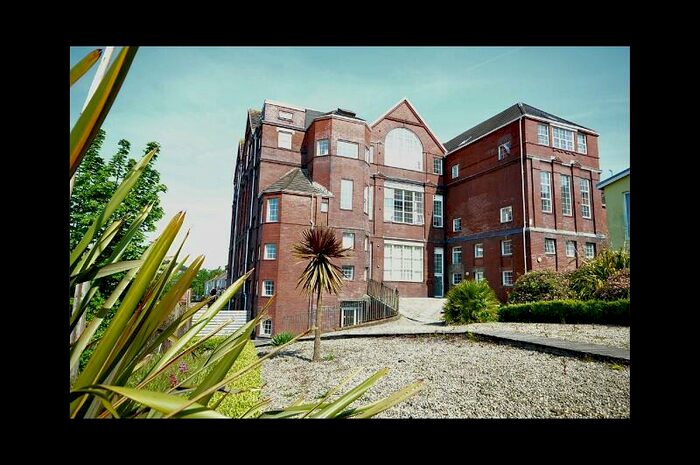 1 Bedroom Flat To Rent In St Thomas Lofts Kilvey Terrace, St. Thomas, Swansea, City And County Of Swansea., SA1