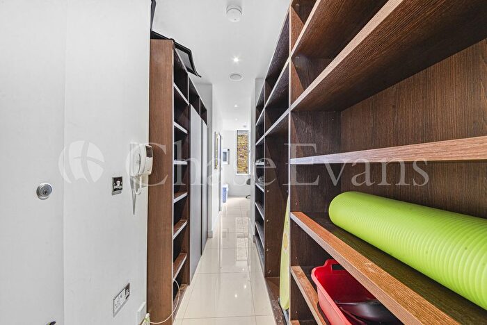 1 Bedroom Flat To Rent In Judd Street, Camden, London, WC1H