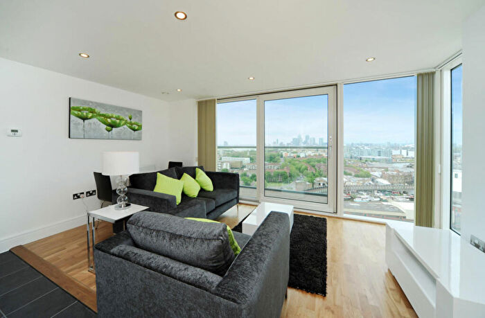 Flat To Rent In Mill Lane, Deptford, SE8