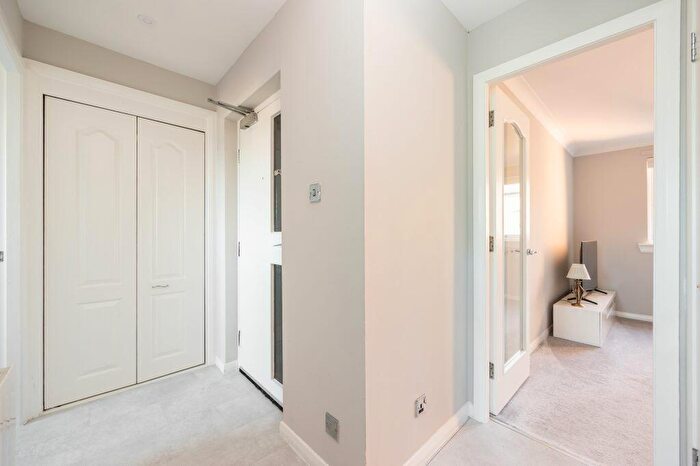1 Bedroom Flat For Sale In / Coxfield, Edinburgh, EH11